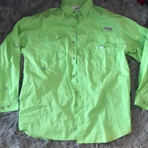 Columbia longsleeve button up, L but fits M